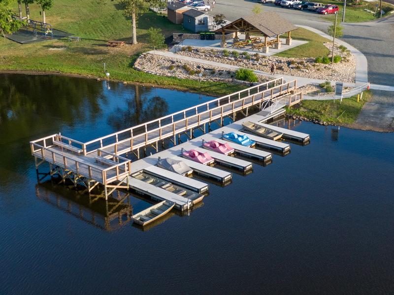 lake rogers park and boarding platform