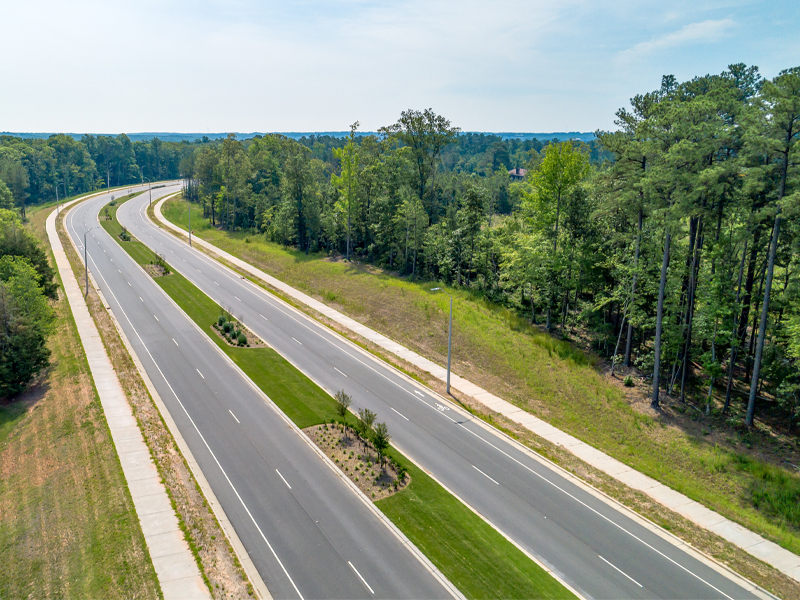 photo of the McCrimmon Parkway and curve.